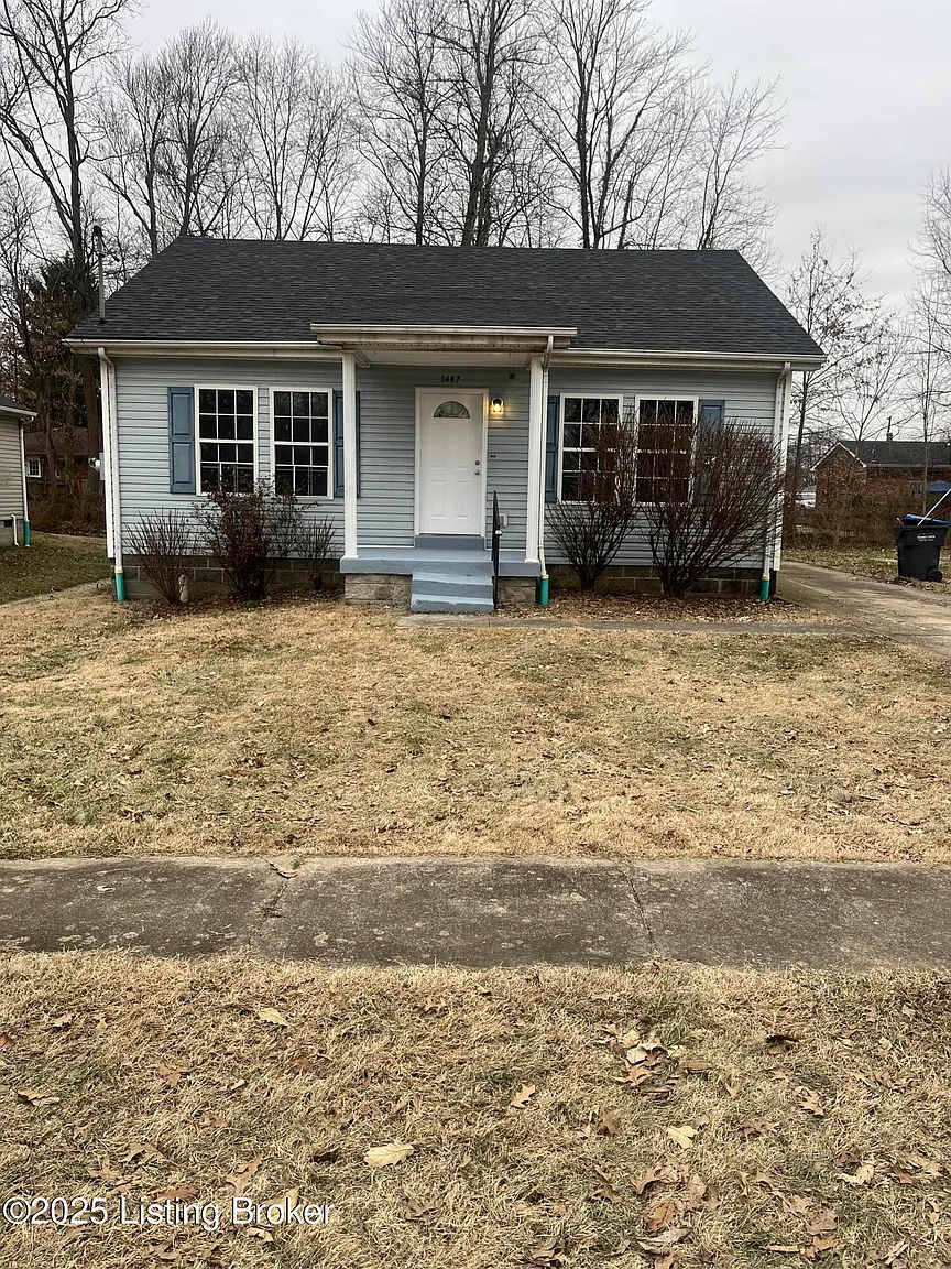 1447 Forest Dr photo 1