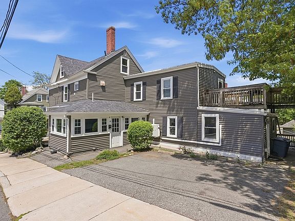 3rd image of 52 Pleasant St