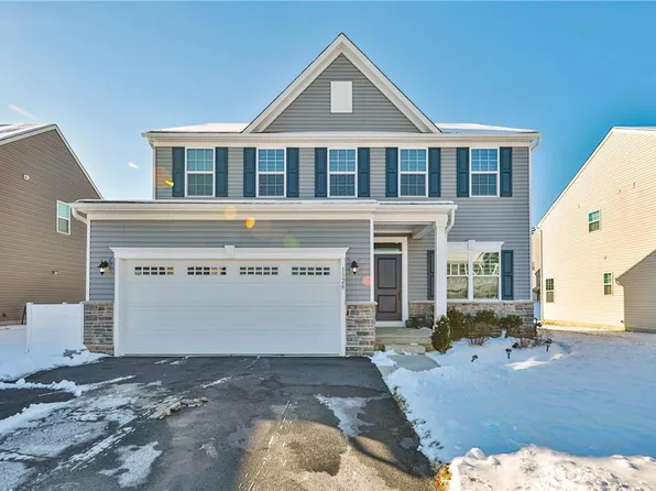 1328 Pine Valley Ln N, Catasauqua, PA 18032