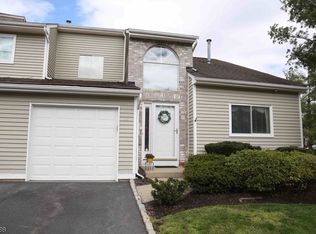 58 Castle Ridge Dr, East Hanover, NJ 07936