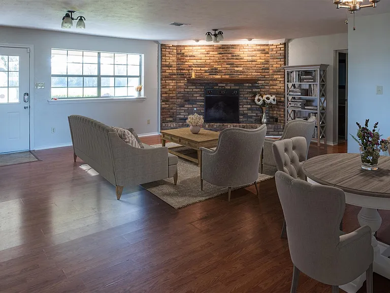 1850 Rock Ridge Rd — Photo 12