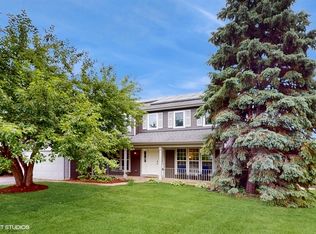 1825 Ashford Ln, Crystal Lake, IL 60014