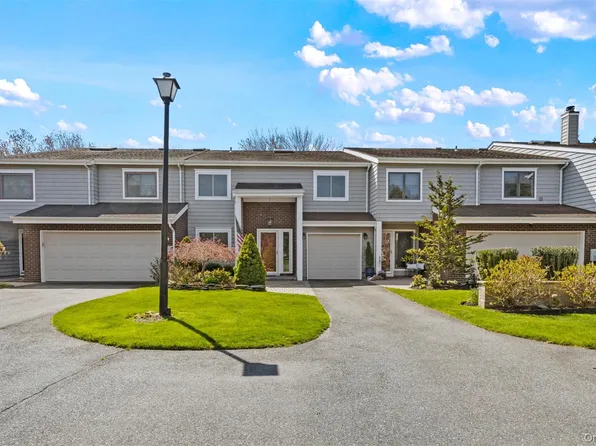 163 Boathouse Lane Lane #163, Bay Shore, NY 11706