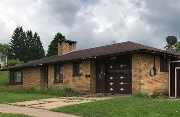 4th image of 401 Ascherman Ave