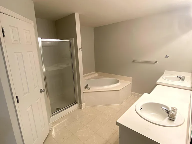 4492 Great Oak Dr #1 — Photo 20