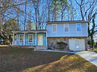 708 Greenhedge Dr, Stone Mountain, GA 30088