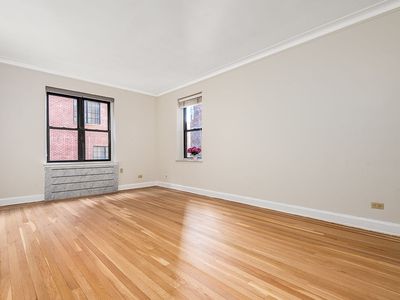 25-40 31st Ave APT 2F, Queens, NY, 11106