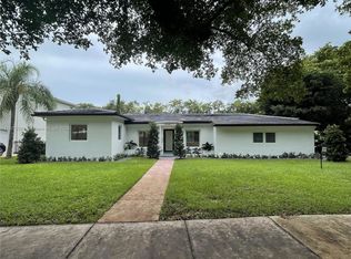 936 S Alhambra Cir, Coral Gables, FL 33146