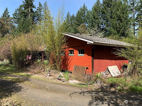 4th image of 1419 36th Avenue NE