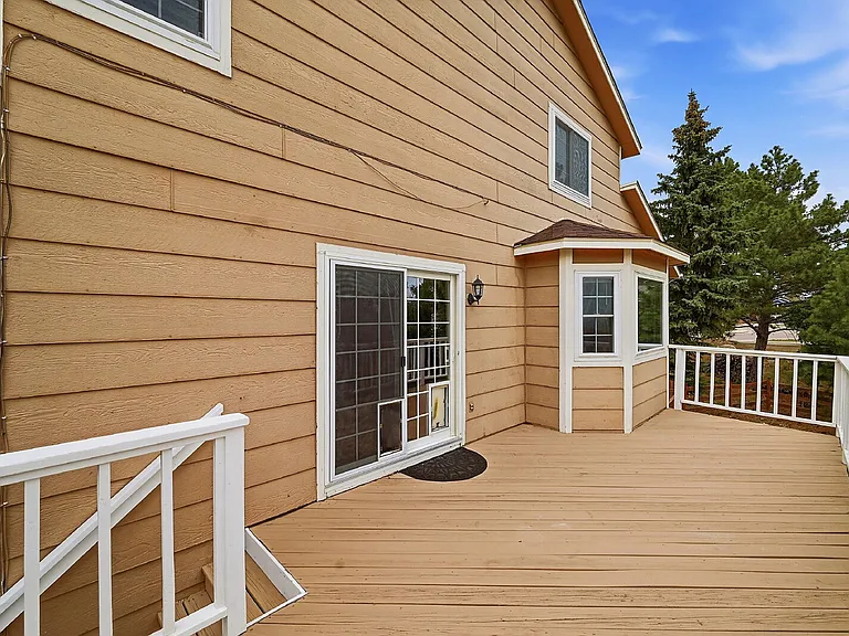 110 Mobray Ct — Photo 39