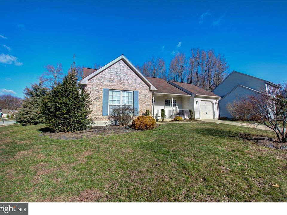 1st image of 1 Burkwood Dr
