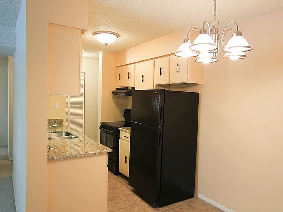5th image of 7645 E Quincy Ave APT 102