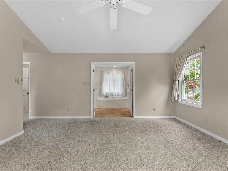 10948 Sunset Hills Dr — Photo 41