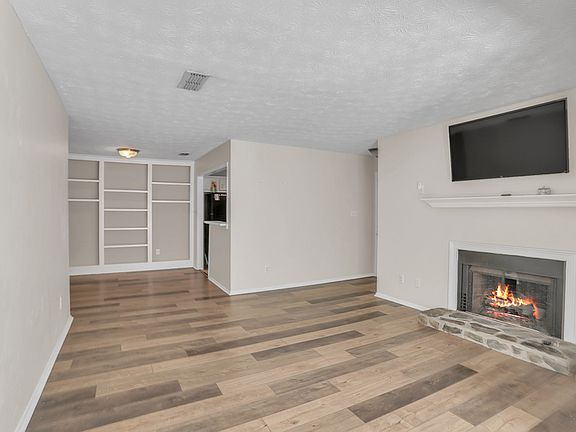 4th image of 1408 Country Park Dr SE