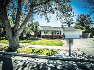 3093 W Robinwood Ln, Fresno, CA 93711