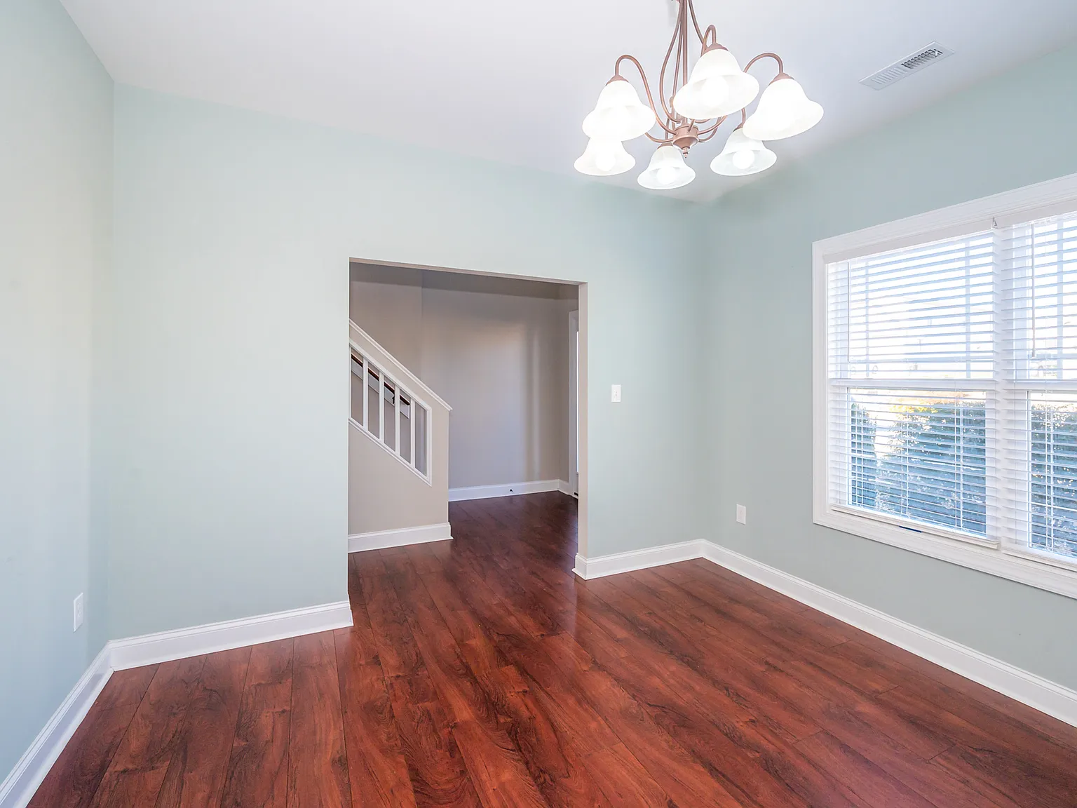 224 Colson Dr — Photo 4