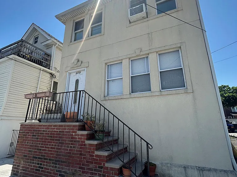 315 Beach 90th St — Photo 1