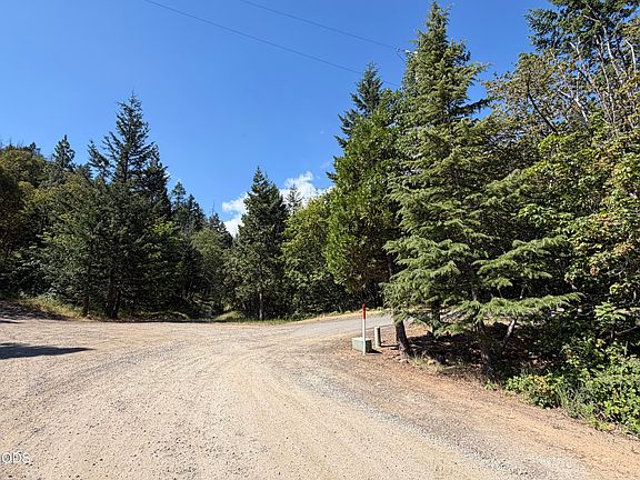 2nd image of 1600 Neil Creek Rd