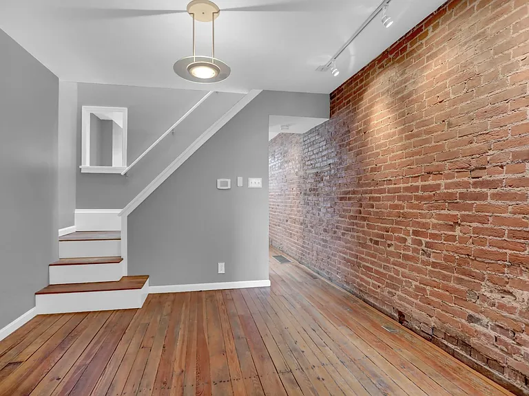 1409 Covington St — Photo 22