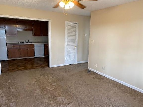 5th image of 2821 Cobalt Dr APT H