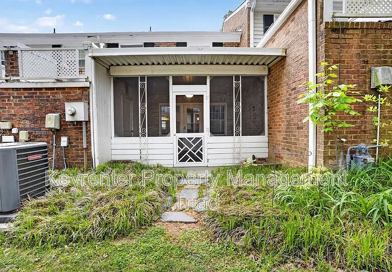 2317 Patriot Way #C — Photo 26
