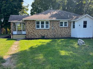 1124 Buth Dr NE, Comstock Park, MI 49321