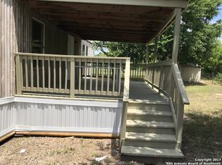 5073 Abbott Rd, Saint Hedwig, TX 78152