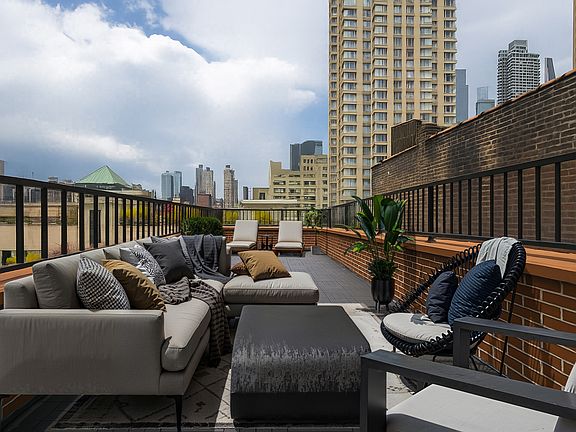 5th image of 359 W 48th St #403