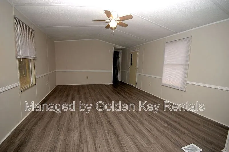 2 bed, 2.0 bath, $950 — Photo 3