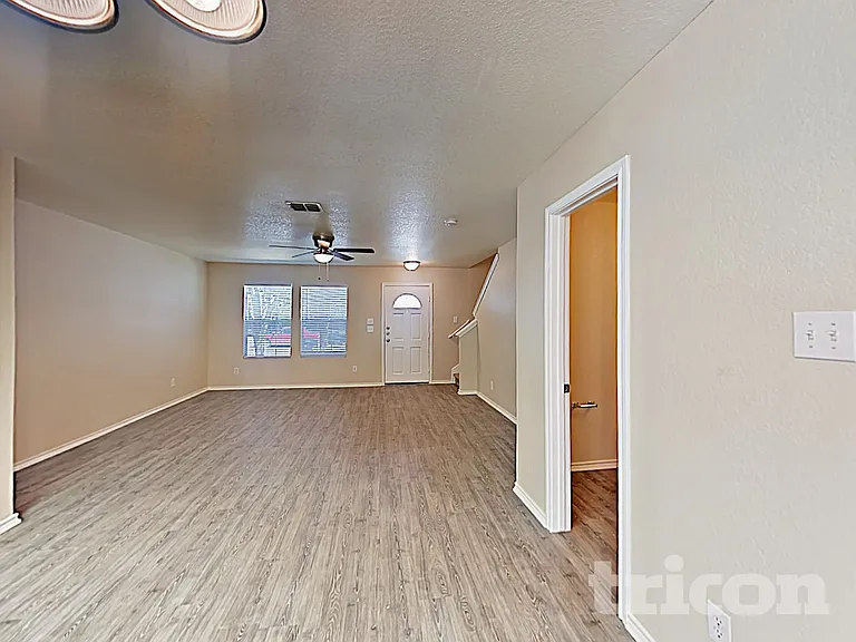 4923 Heather Pass — Photo 5