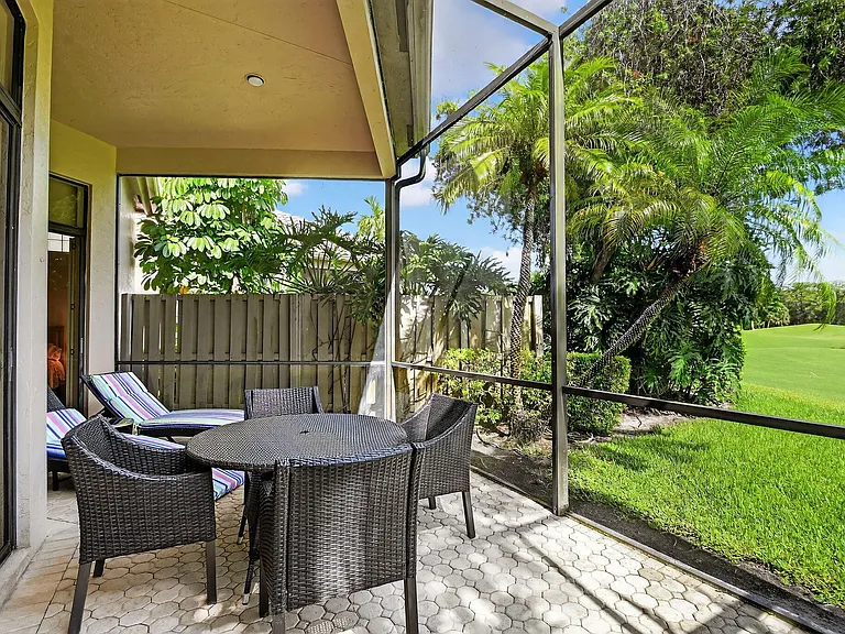 4553 Barclay Fair Way — Photo 38