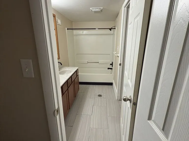 223 S McKinley Ave — Photo 10