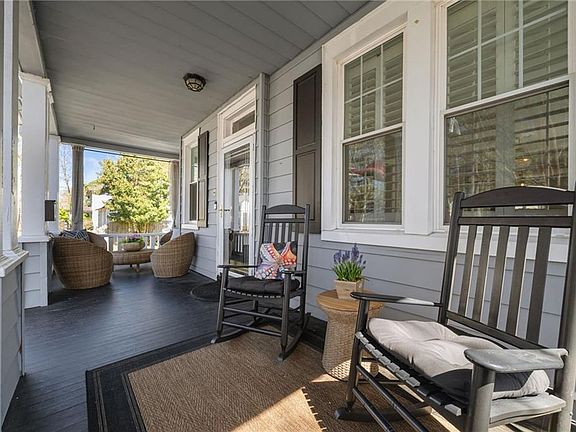 3rd image of 5410 Rolfe Ave