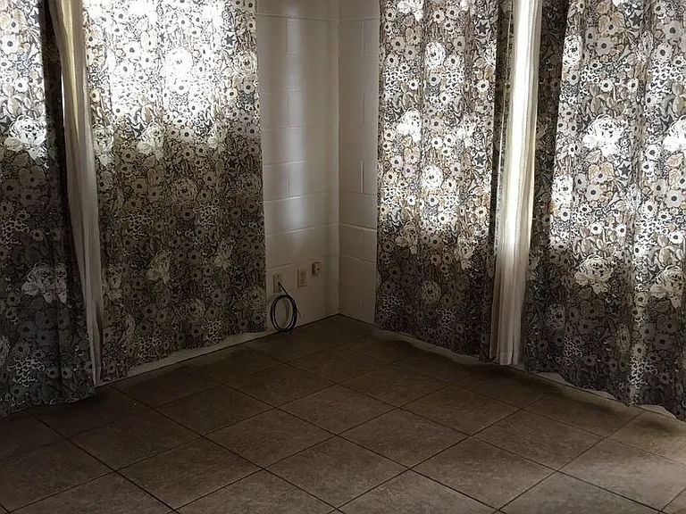 410 Lemon St — Photo 10