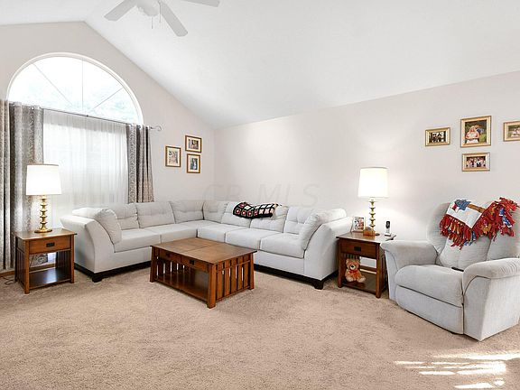3rd image of 4040 Chennin Dr #6
