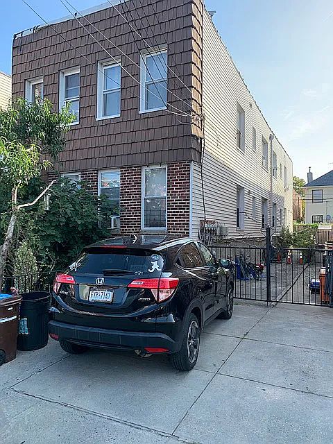 2nd image of 1813 W 7th St Floor 1