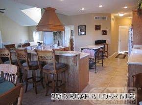 WRAP AROUND BREAKFAST NOOK
