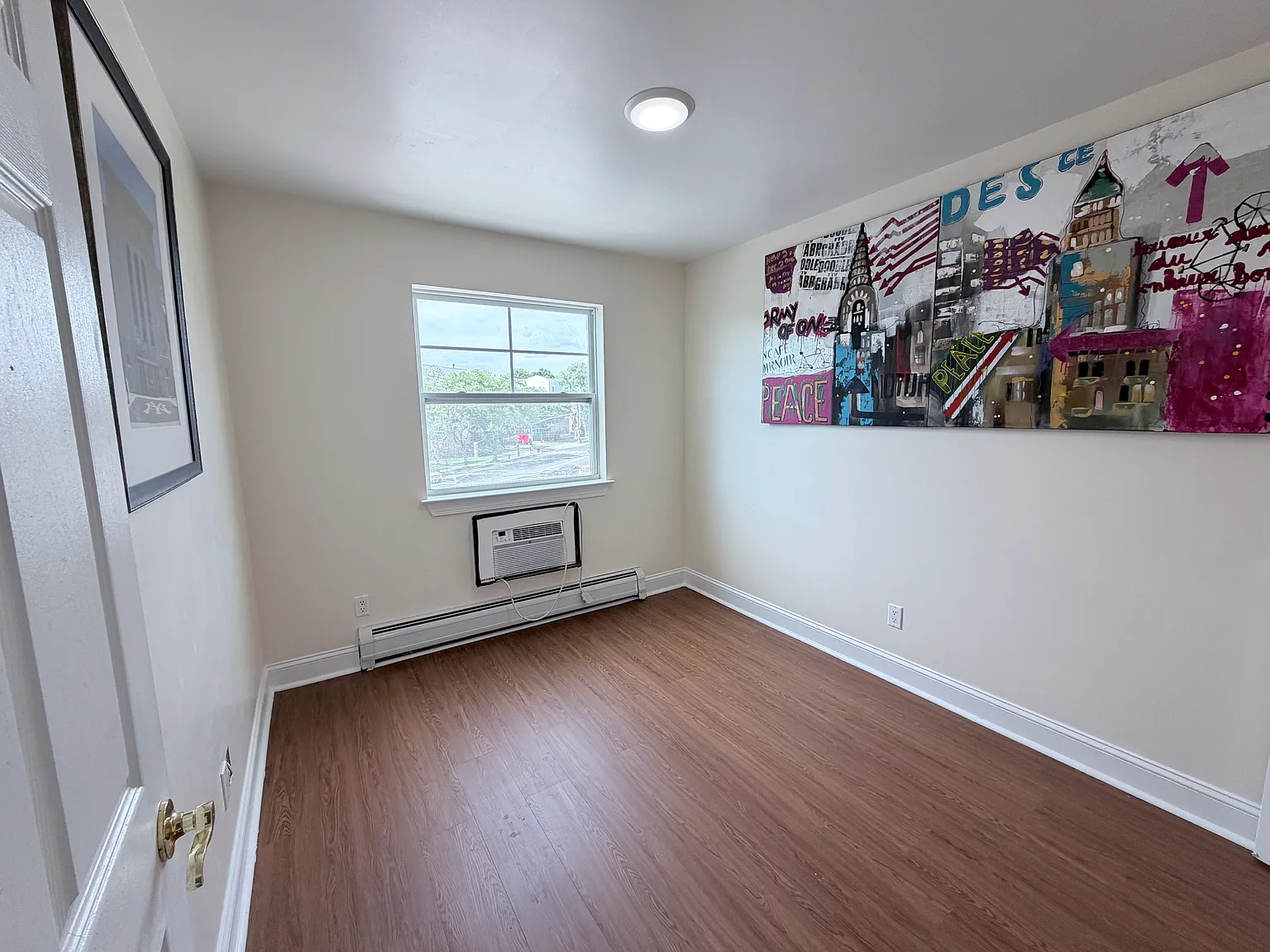 103 Cove Ct — Photo 3