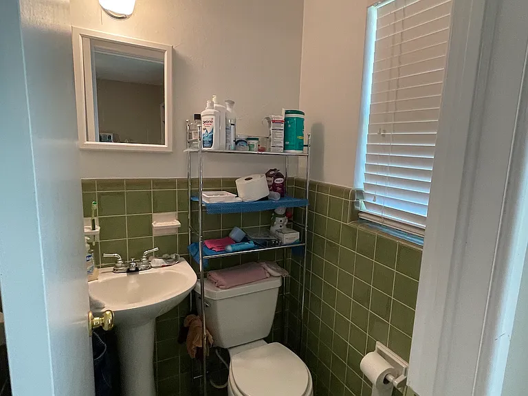 1419 Linden Dr — Photo 8