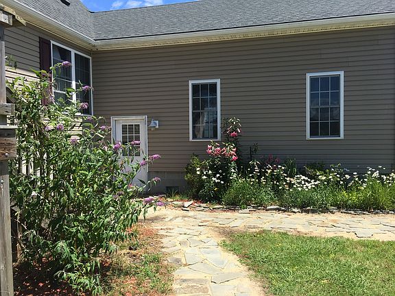 2nd image of 31055 Harbor Ln