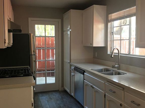 2nd image of 2045 Thomas Ave APT C