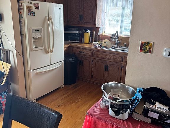 3rd image of 5728 Woodgate Dr