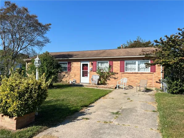 635 Kings View Ct, Hampton, VA 23669