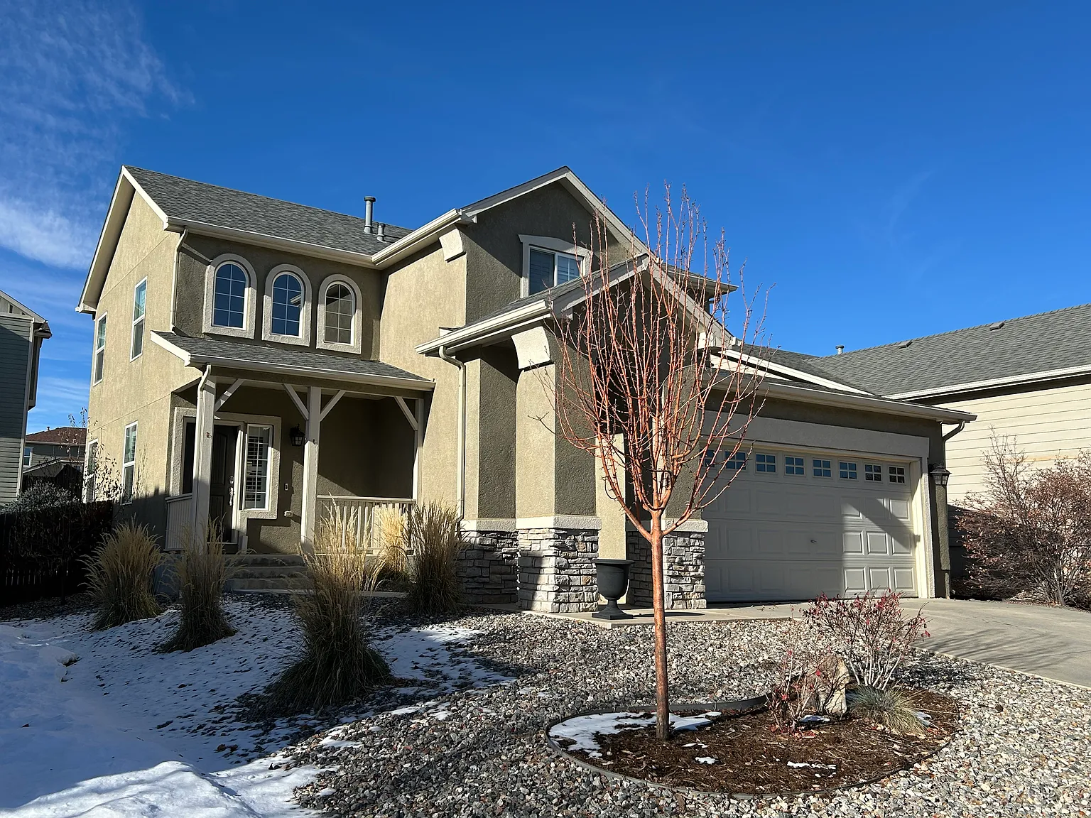 4 bed, 3.5 bath, 2800 sqft, $2,675 — Photo 1