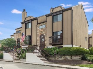 77 Schindler Sq, Hackettstown, NJ 07840