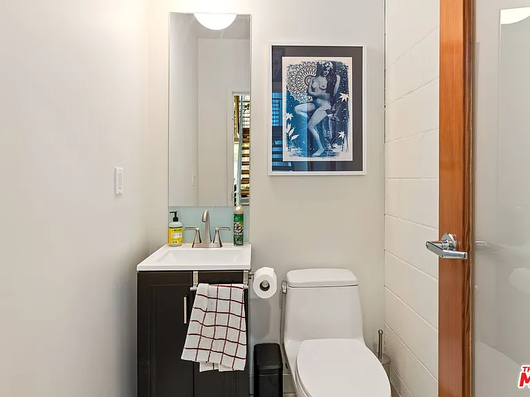 9703 S Normandie Ave — Photo 17