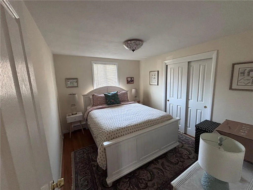 3 bed, 1344 sqft, $3,500 — Photo 3
