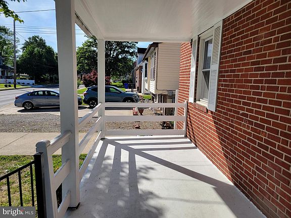 5th image of 329 Talbott Ave
