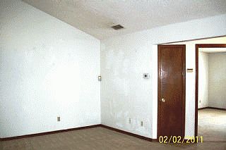 2nd image of 12053 Cobblewood Ln N