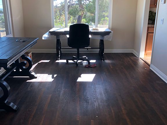5th image of 2401 W Victoria Dr